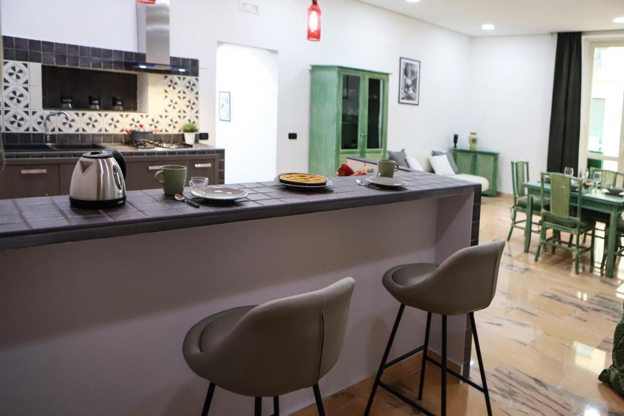 Modern Apartment At Piazza Del Gesu' By Wonderful Italy Neapol Zewnętrze zdjęcie