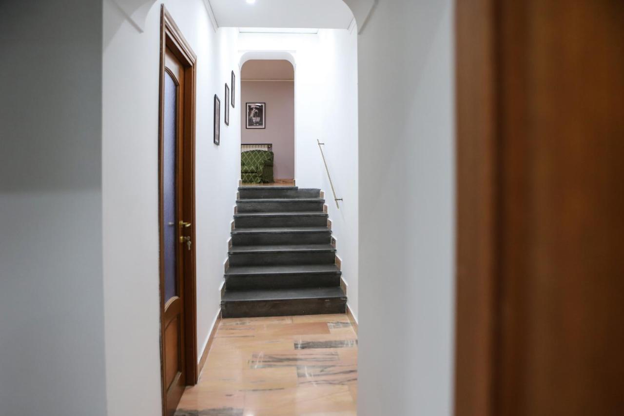 Modern Apartment At Piazza Del Gesu' By Wonderful Italy Neapol Zewnętrze zdjęcie