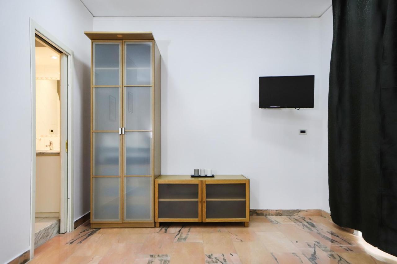 Modern Apartment At Piazza Del Gesu' By Wonderful Italy Neapol Zewnętrze zdjęcie
