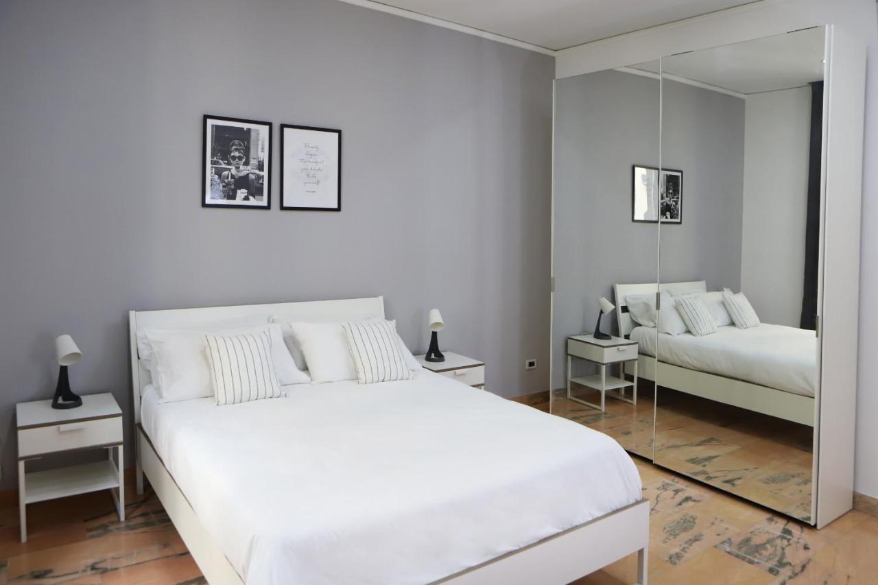 Modern Apartment At Piazza Del Gesu' By Wonderful Italy Neapol Zewnętrze zdjęcie